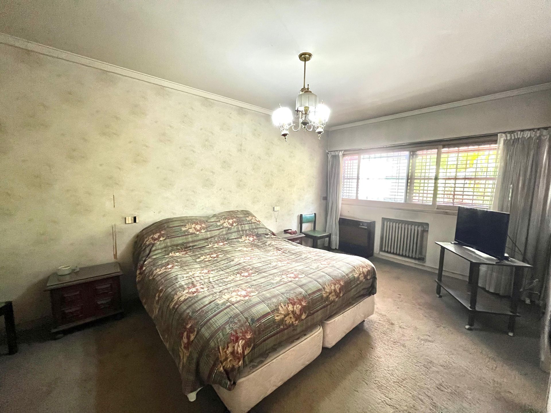 Venta Casa 6 amb c/pileta y quincho a reciclar