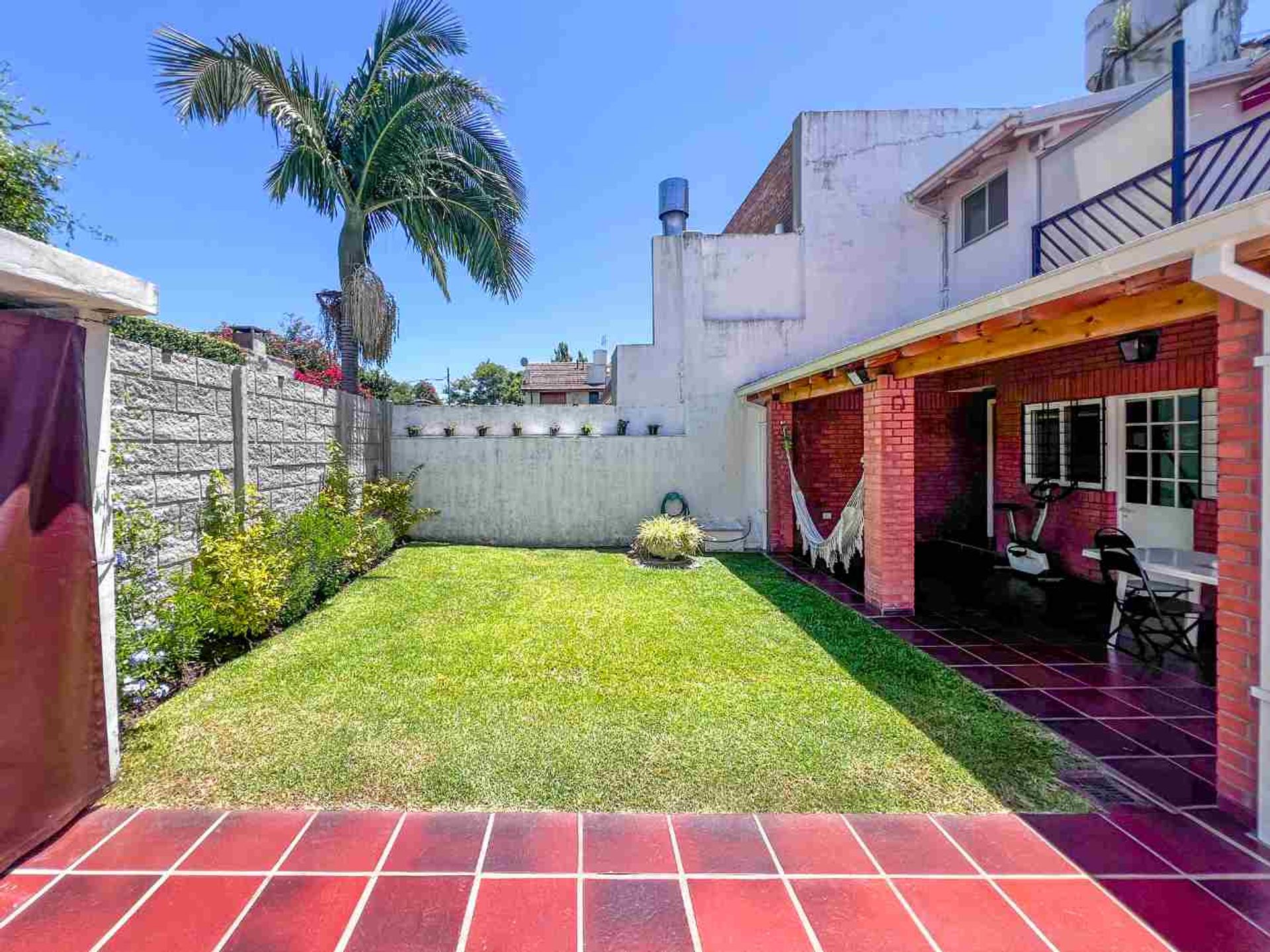 Venta Casa multifamiliar Martinez con jardin