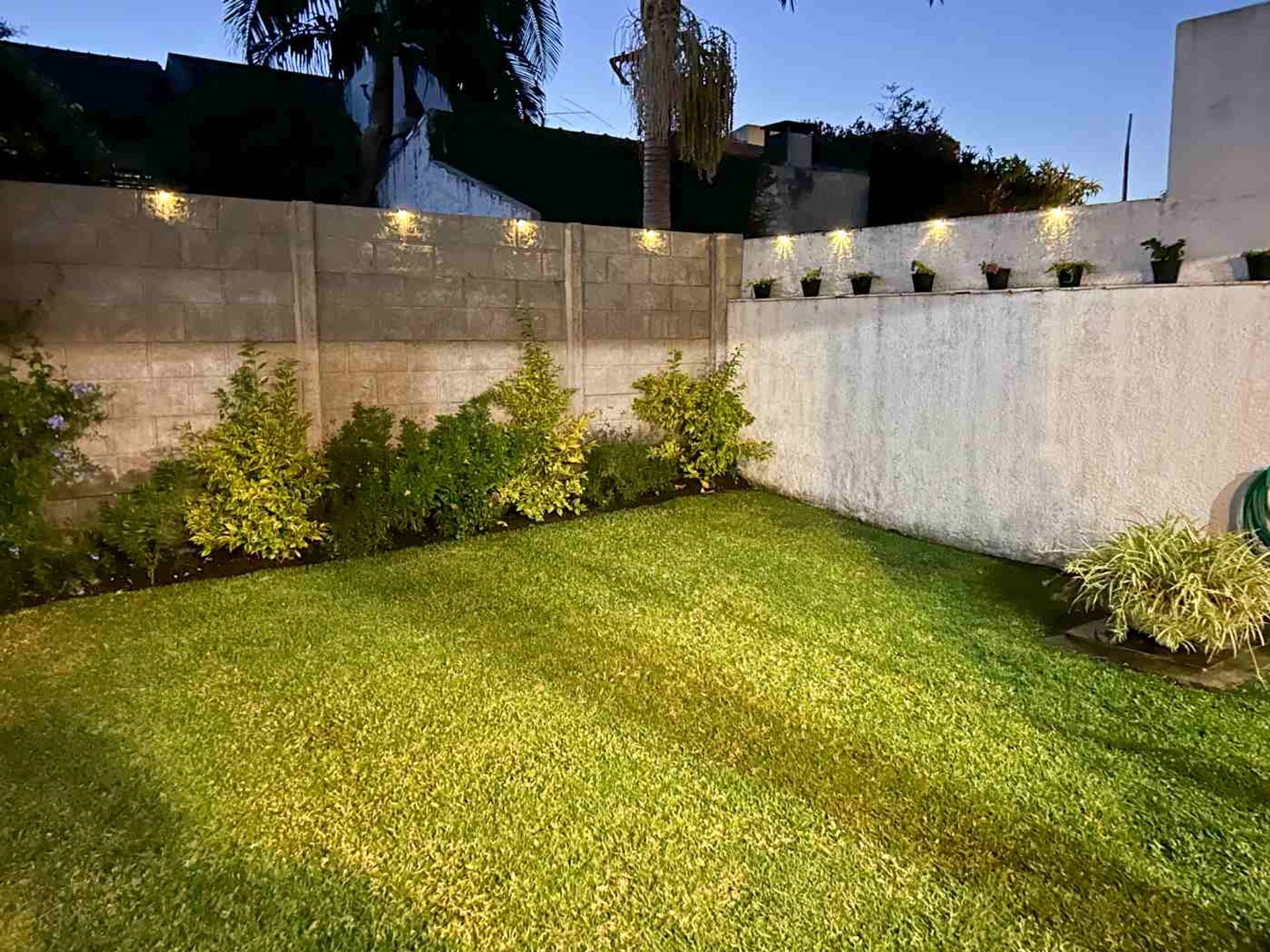 Venta Casa multifamiliar Martinez con jardin
