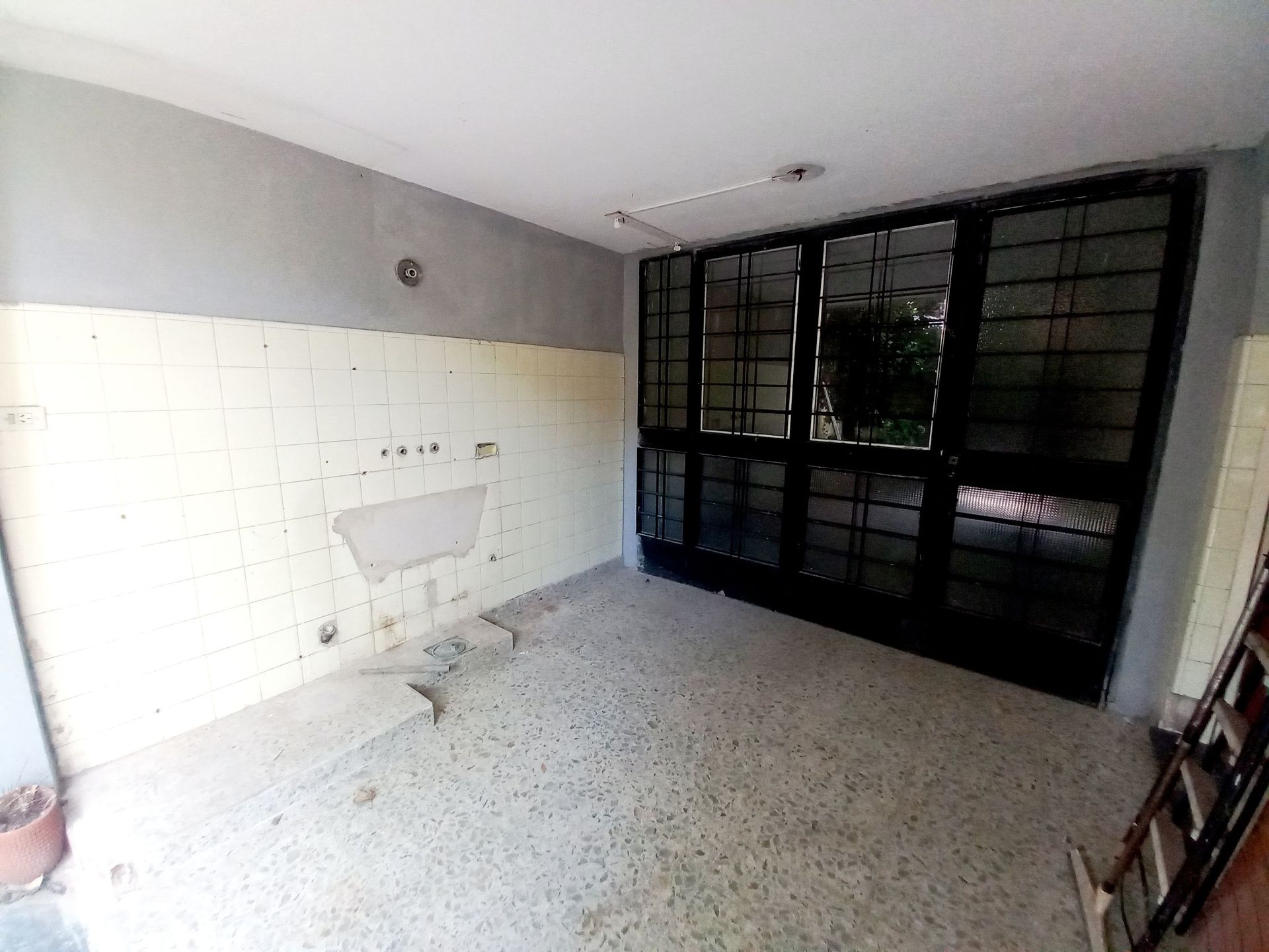 Venta Casa 4 Ambientes Jardin Y Cochera