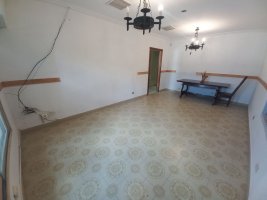 House for Sale 4 Rooms Garden and Garage