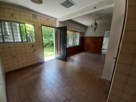 House for Sale 4 Rooms Garden and Garage