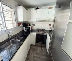 House for Sale – 4 Rooms, Garage, Patio, Florida