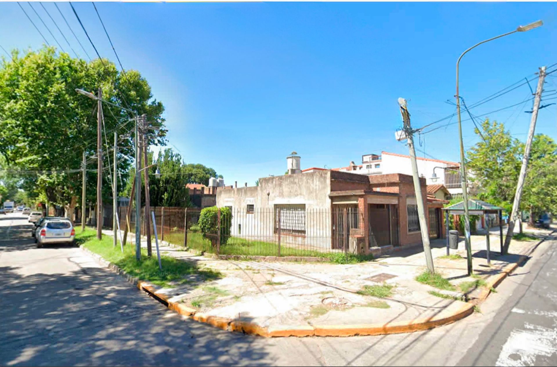 3-Room House Sale San Isidro - Lot 300 meters