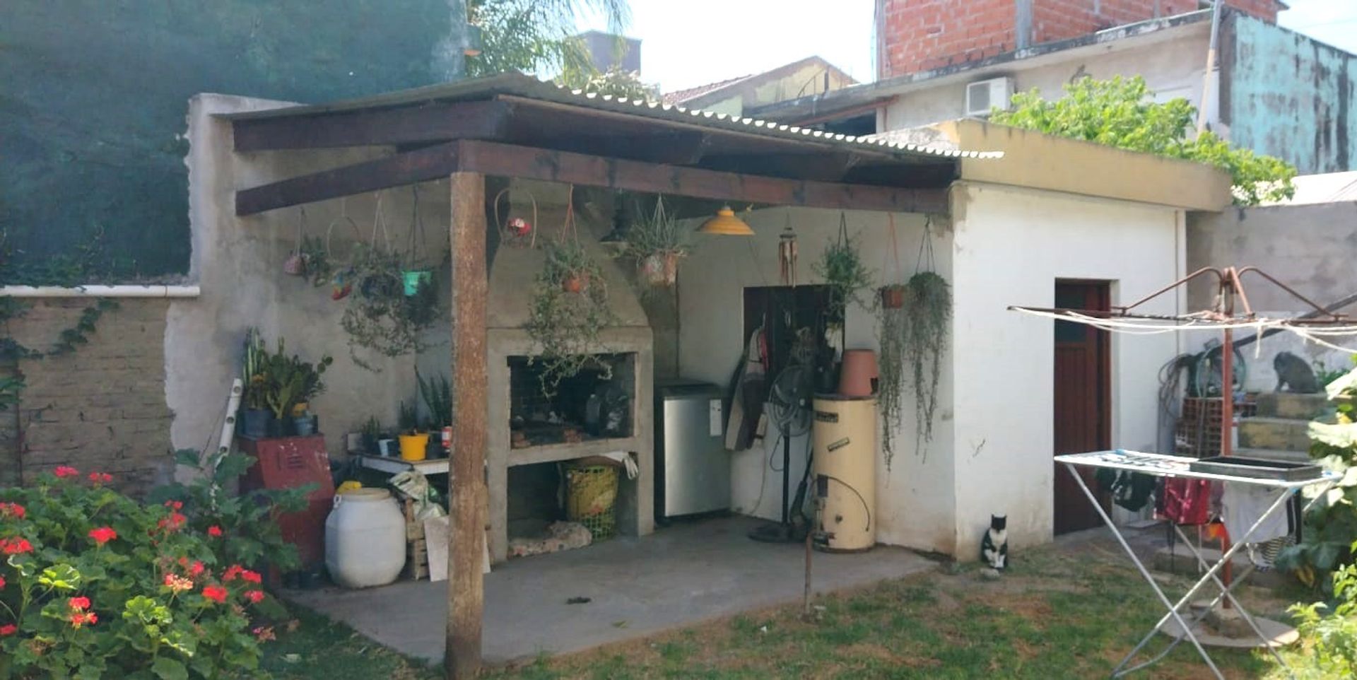 Venta casa con cochera y patio, Don Torcuato Tigre
