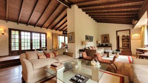 5-room house for sale with garden and pool, Lomas San Isidro