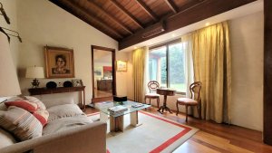 5-room house for sale with garden and pool, Lomas San Isidro