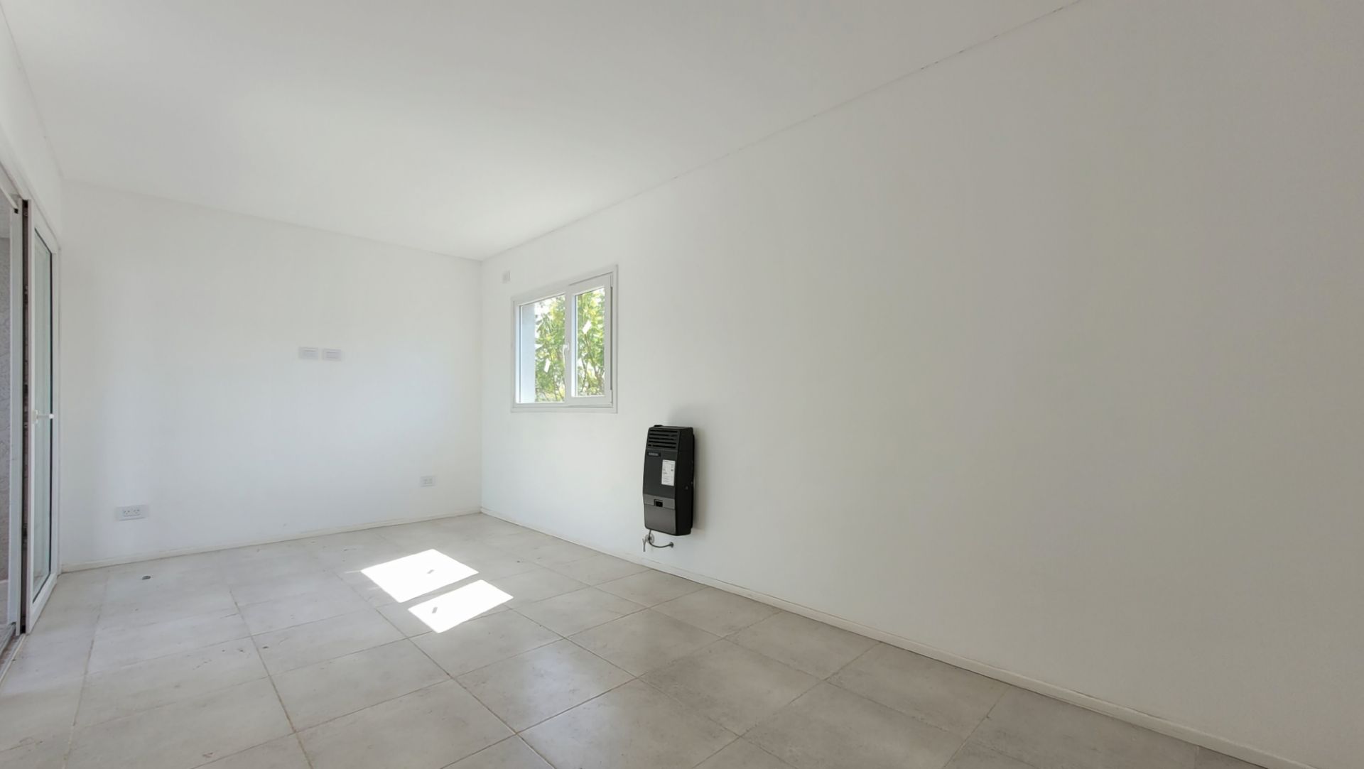 Venta PH cuatro ambientes con jardín en Boulogne