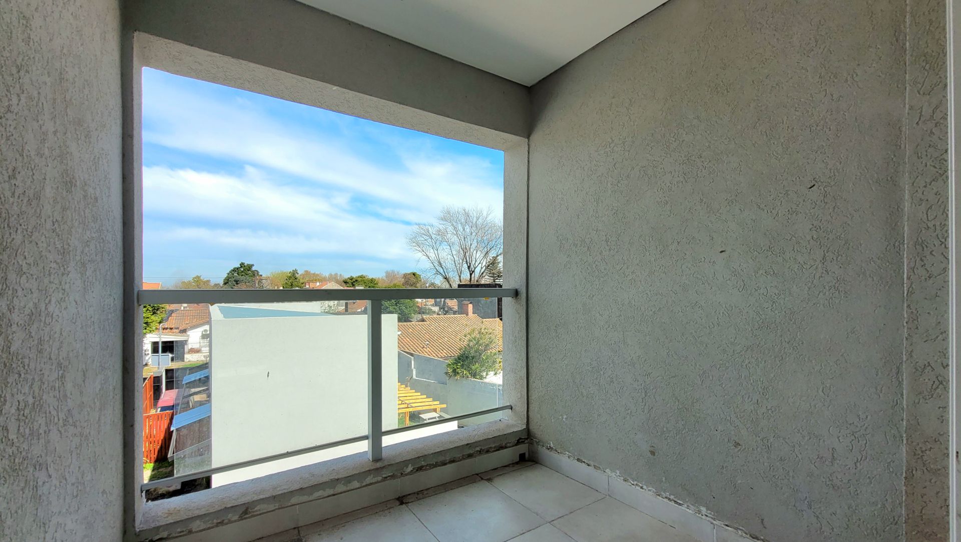 Venta PH cuatro ambientes con jardín en Boulogne