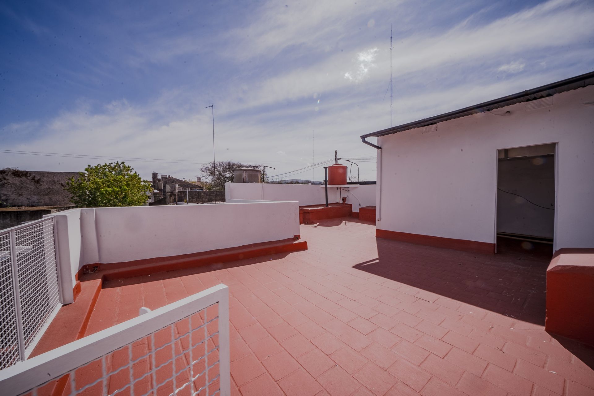 5-Room House for Sale in Florida - Financing