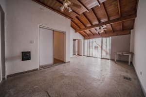 5-Room House for Sale in Florida - Financing