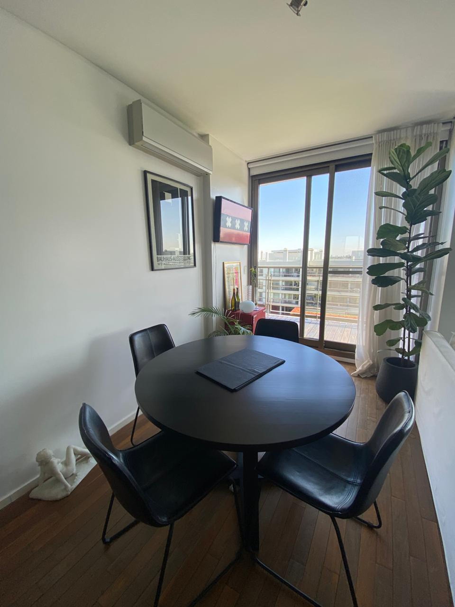 Alquiler Depto. Loft C/Coch. Vista Interna.arboris