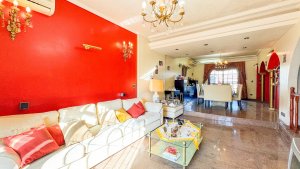 House for Sale – 6 rooms + playroom, garden and patio