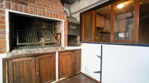 House for Sale – Own Lot – For Renovation – Vicente Lopez