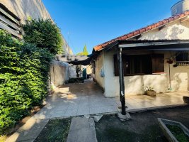Casa 3 ambientes en venta con Galpón florida oeste