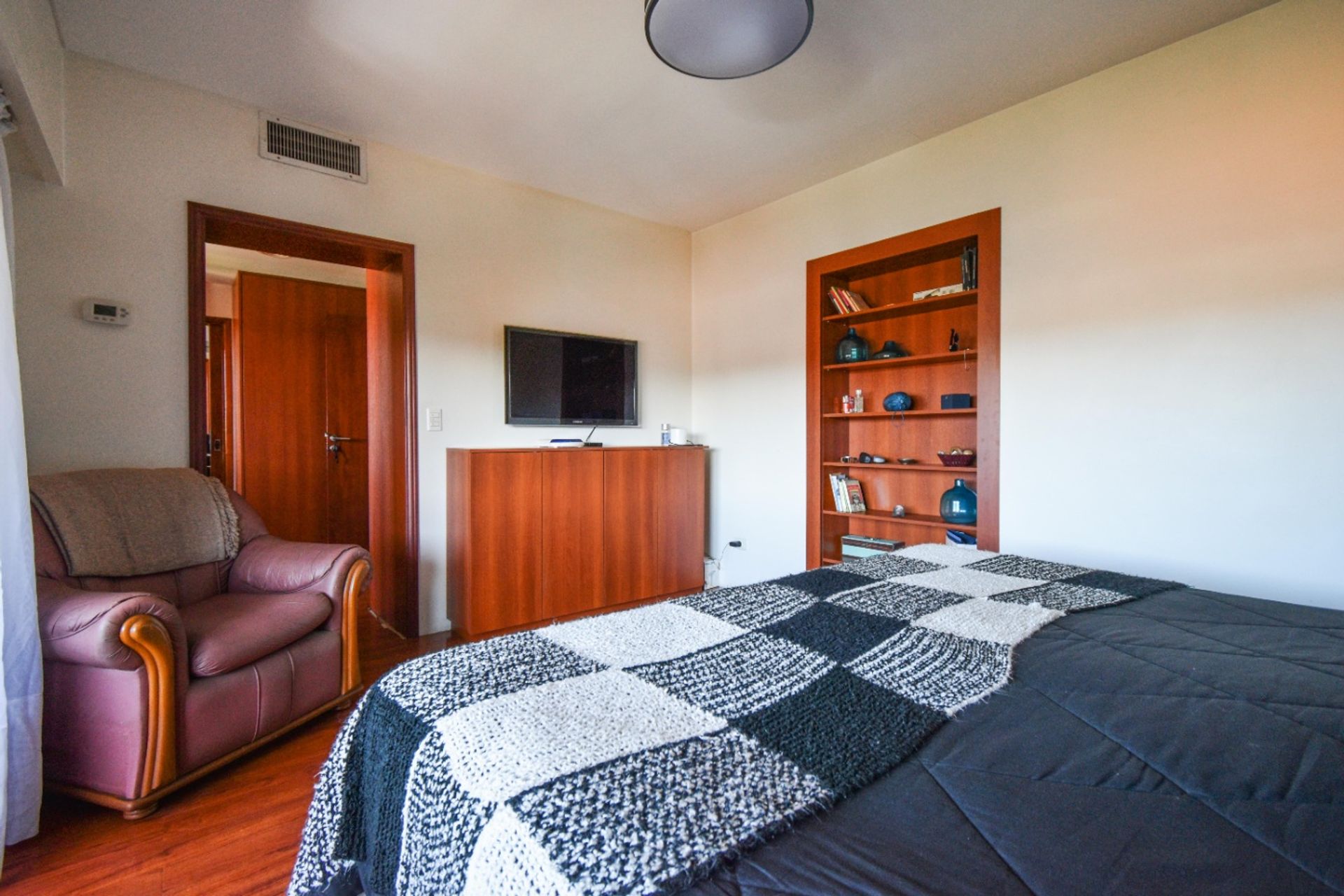 Venta CASA 7 amb con parque y pileta SAN FERNANDO