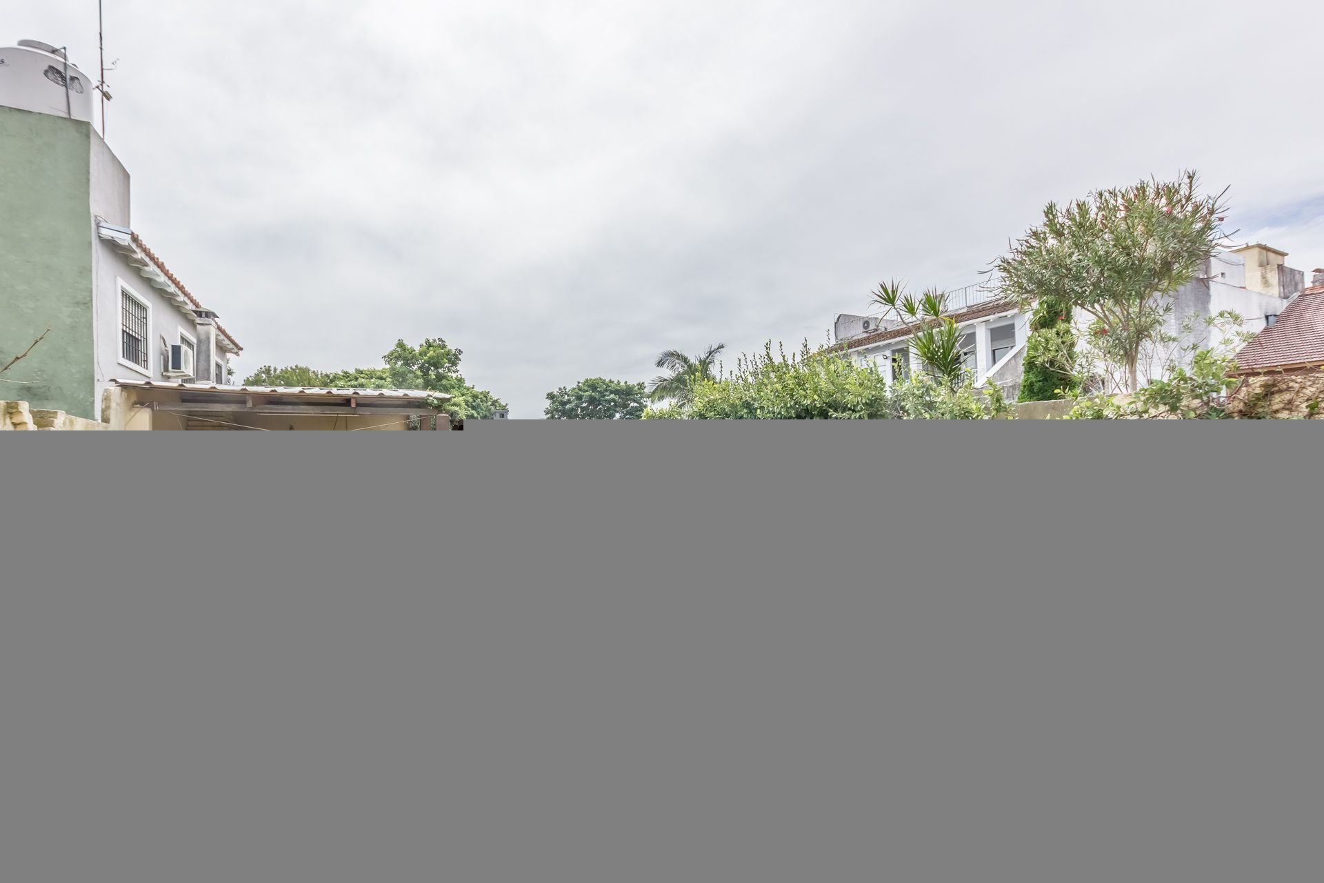 Venta casa 6 ambientes en Olivos con pileta