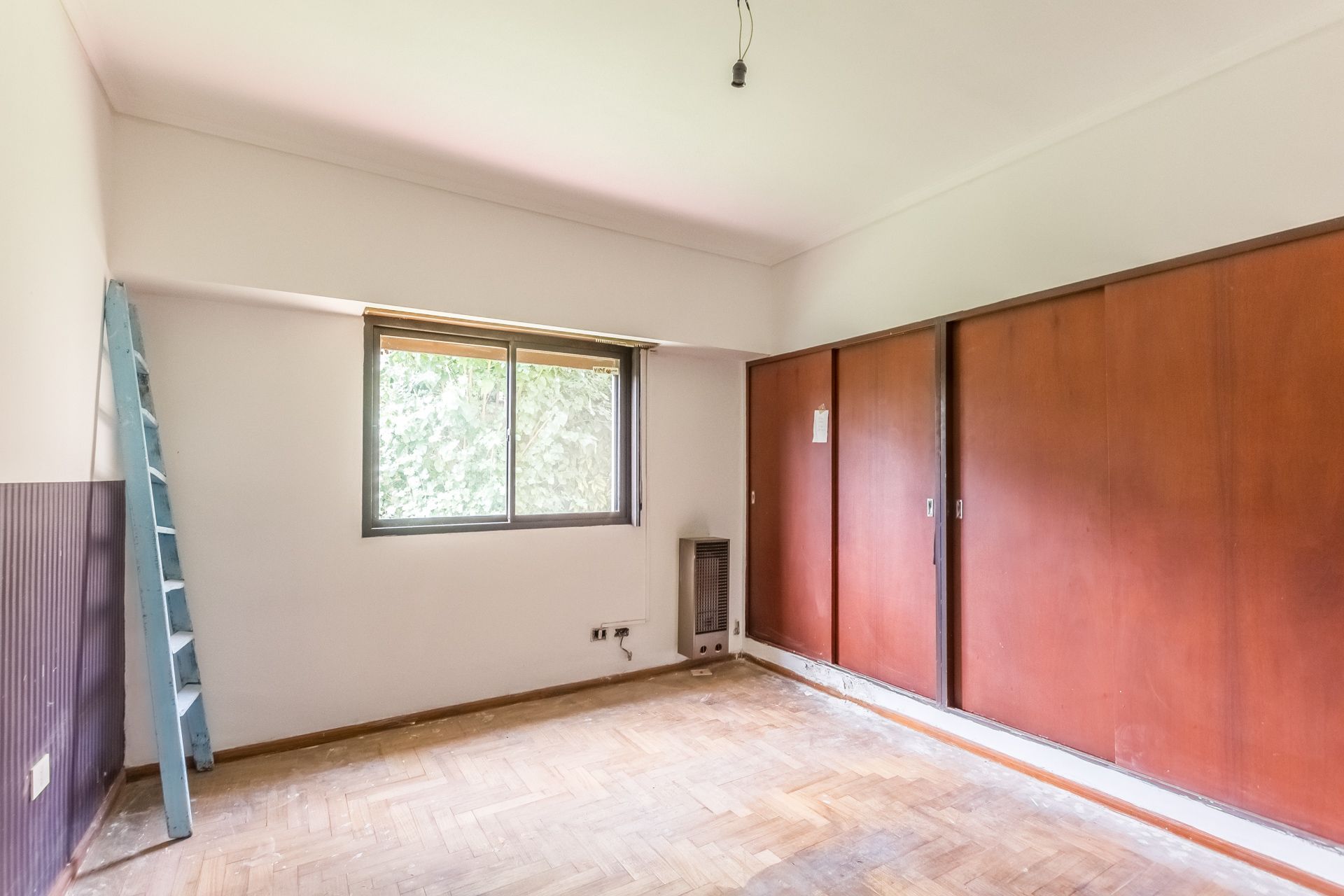 Venta casa 6 ambientes en Olivos con pileta