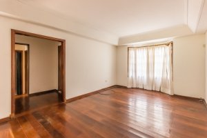 6-room house for sale in Olivos with pool