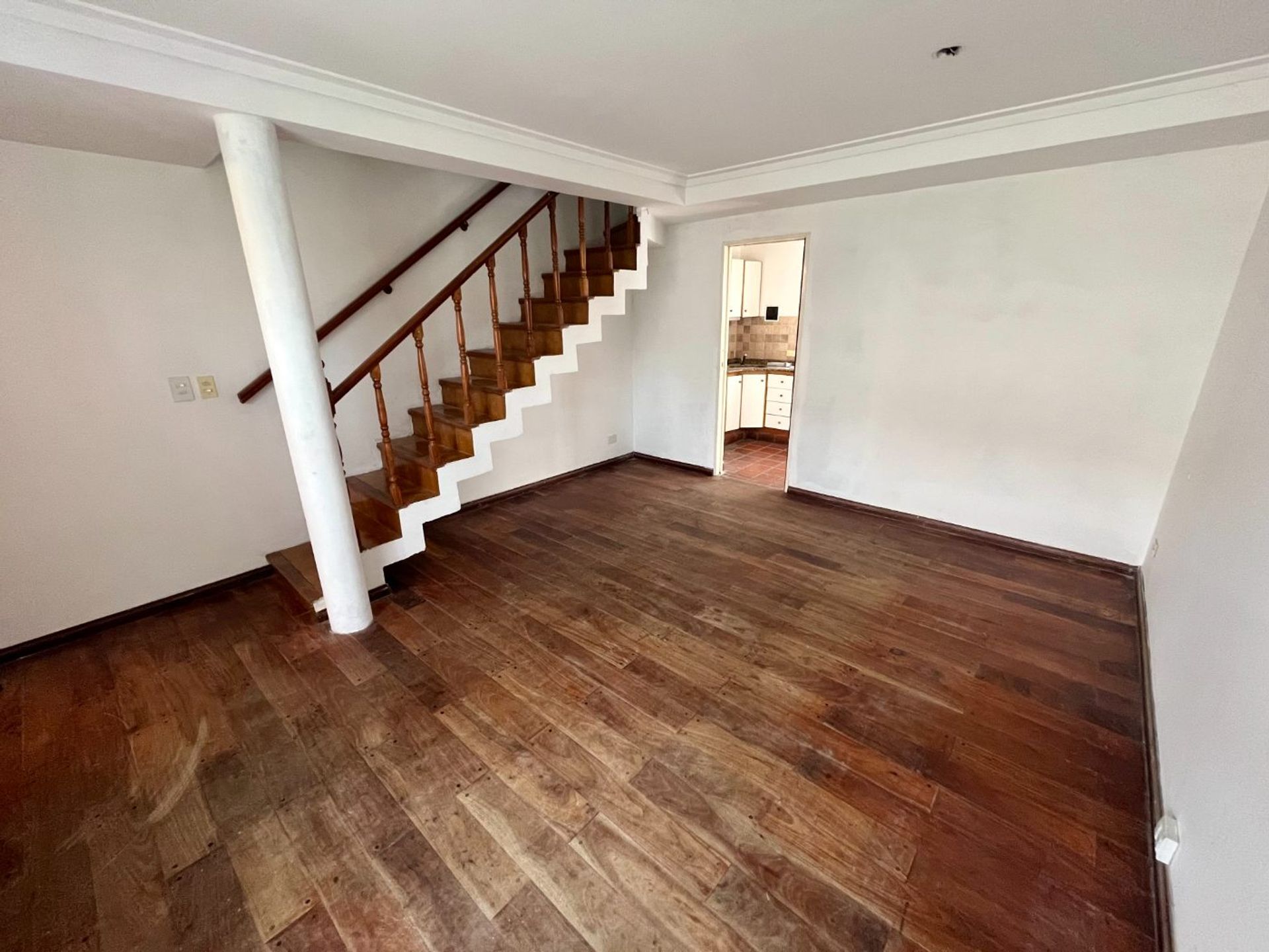 Duplex 4 ambientes en venta en Olivos cochera