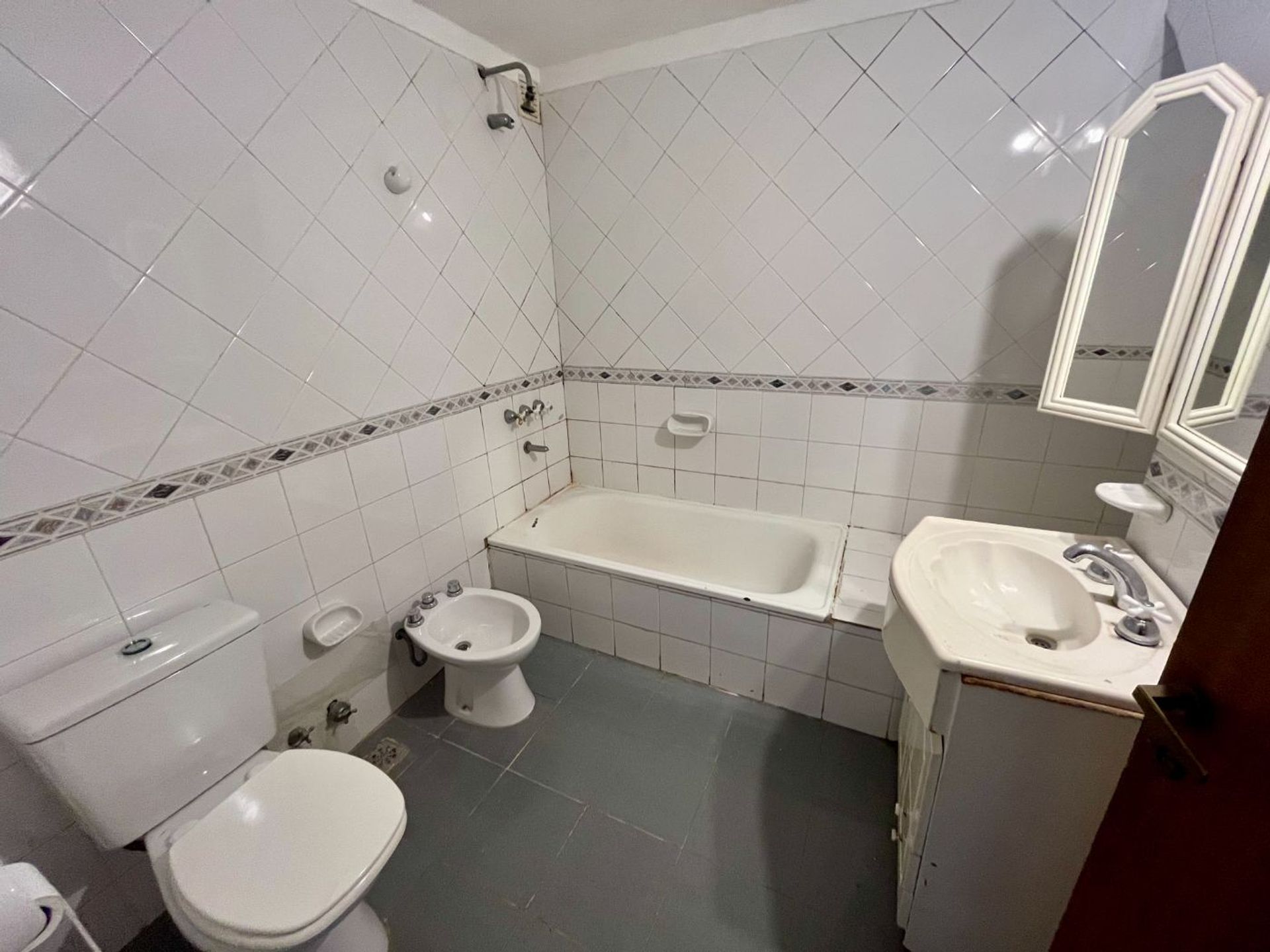 Duplex 4 ambientes en venta en Olivos cochera