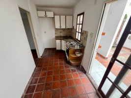 Duplex 4‑room apartment for sale in Olivos, garage.