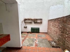 Duplex 4‑room apartment for sale in Olivos, garage.