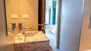 Sale of 2 rooms in Nordelta with garage and storage