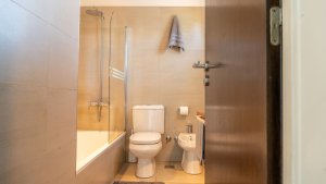 Sale of 2 rooms in Nordelta with garage and storage