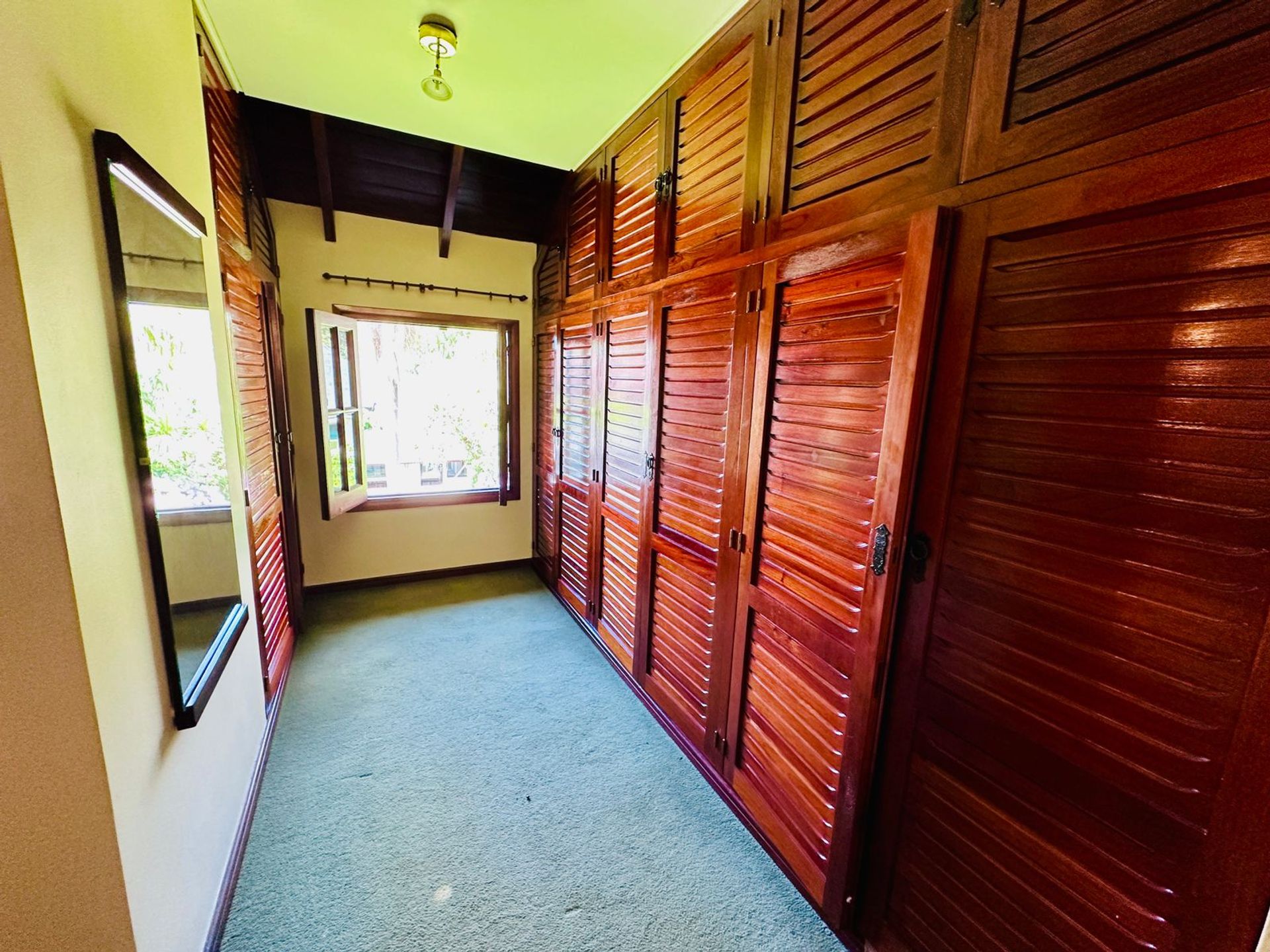 Venta Casa 9 amb con jardín y pileta La Horqueta