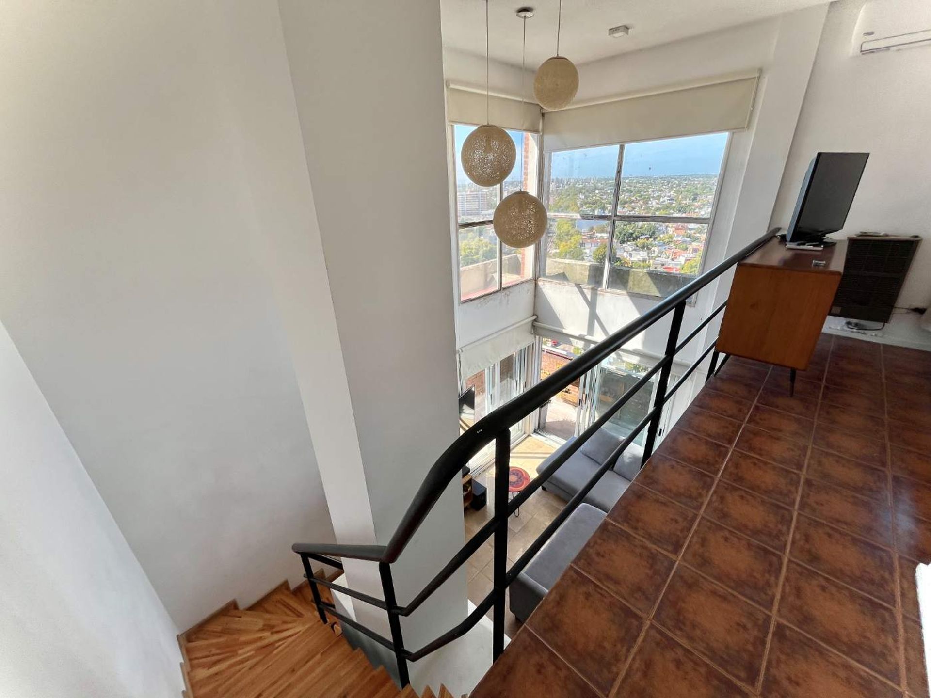 Venta Depto loft Tigre balcón aterrazado parrilla
