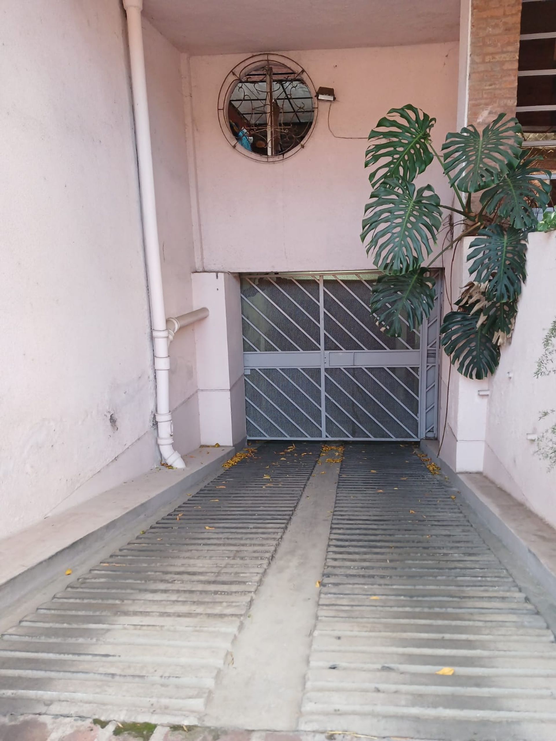 Venta De Depto 2 Amb C/Cochera San Isidro