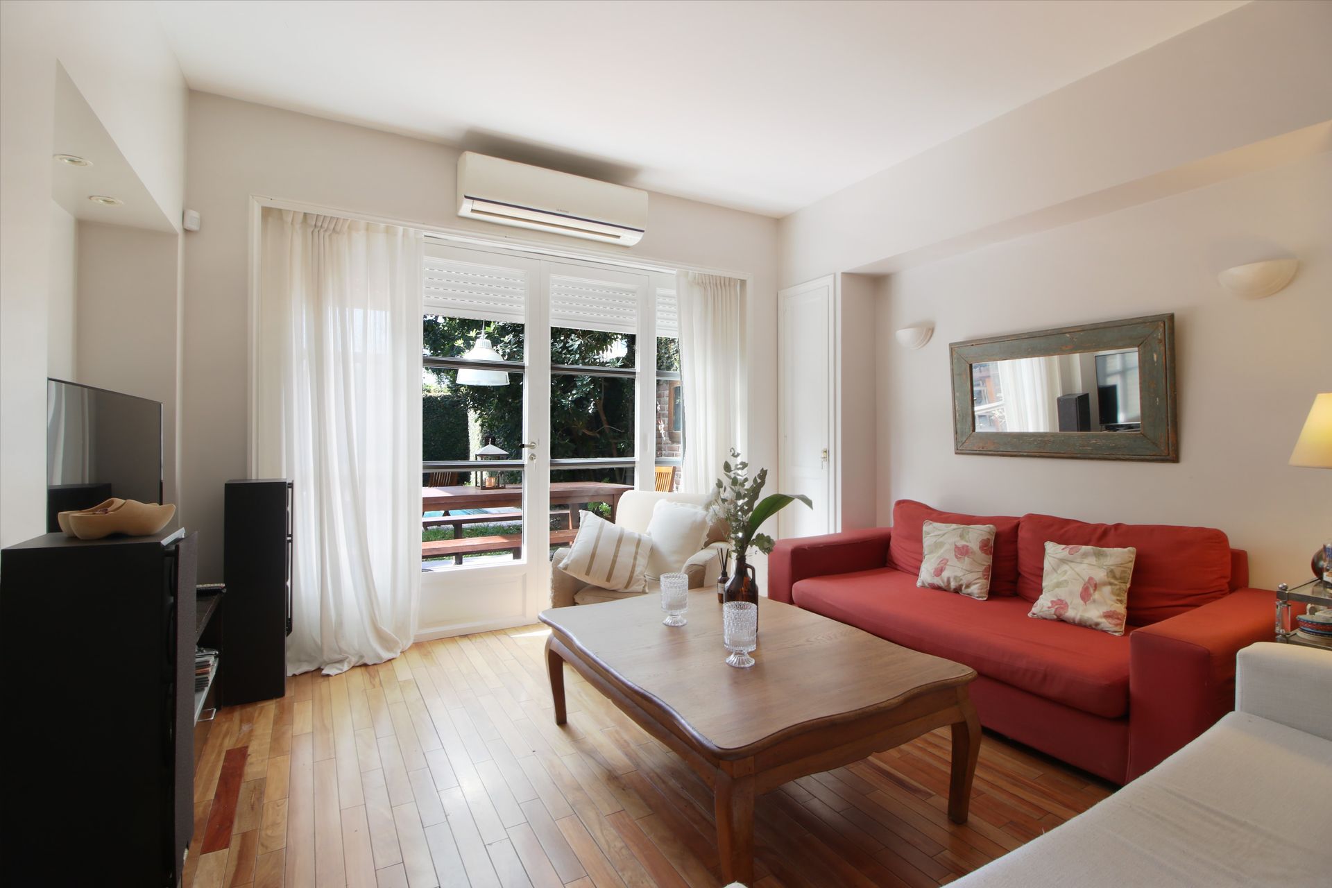 Venta casa Martínez 4 dormitorios, pileta