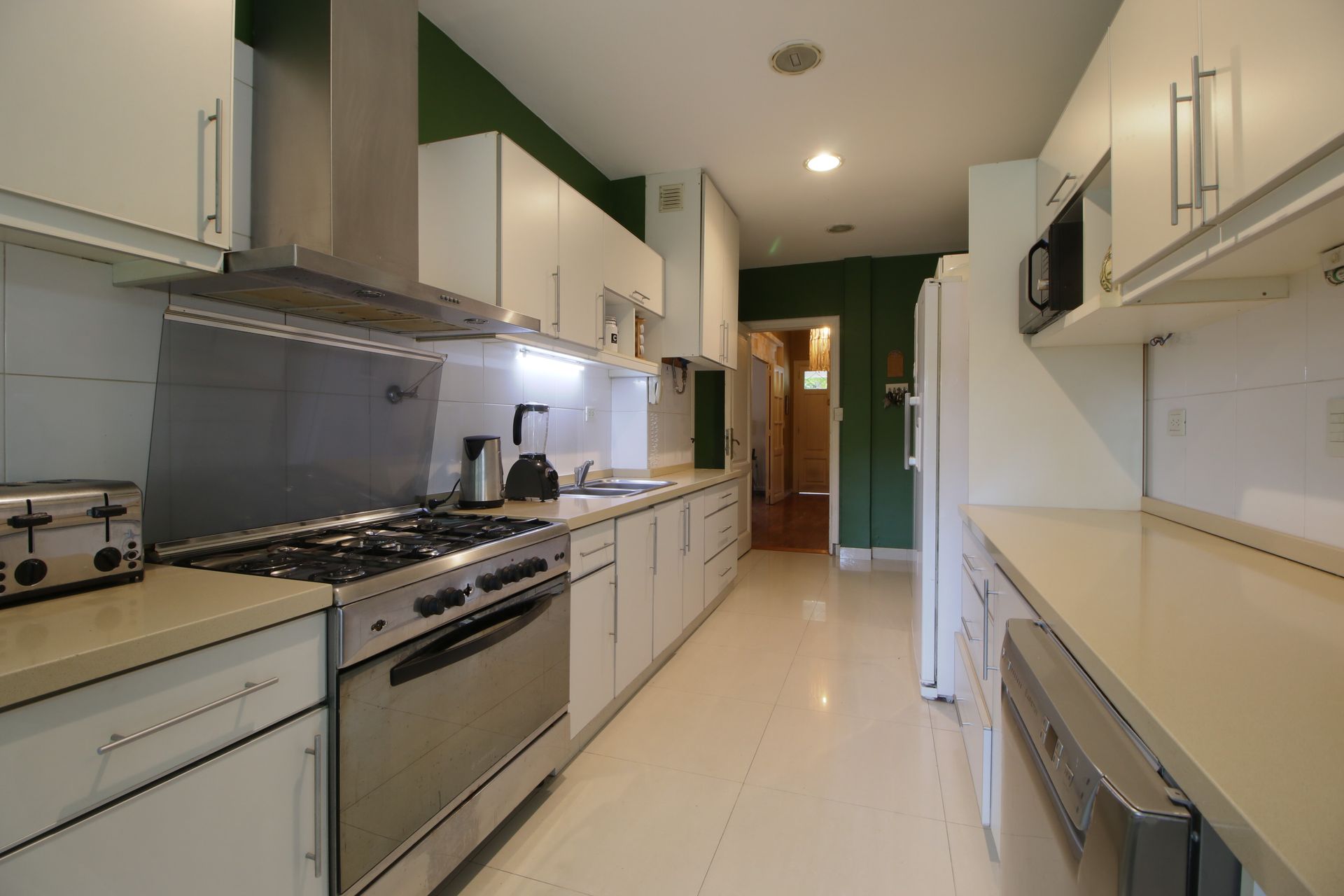 Venta casa Martínez 4 dormitorios, pileta