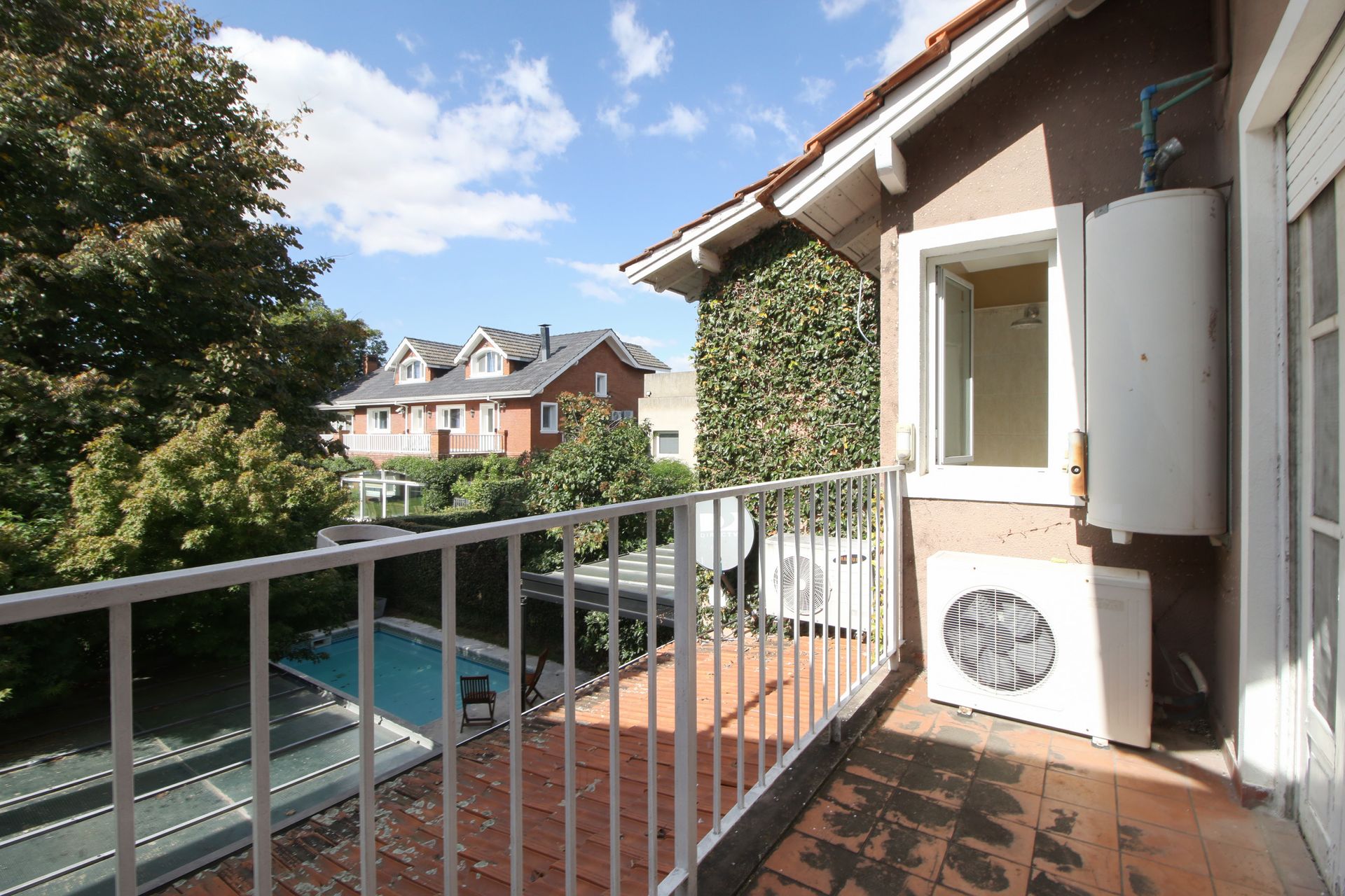 Venta casa Martínez 4 dormitorios, pileta