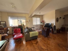 Sale 4-room Av Maipú Olivos with balcony and storage