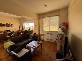Sale 4-room Av Maipú Olivos with balcony and storage
