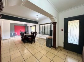 Casa en Venta en Martinez sobre lote de 400 mts!!