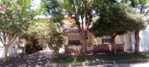 Venta Casa Multifamiliar En Lote Propio-Beccar
