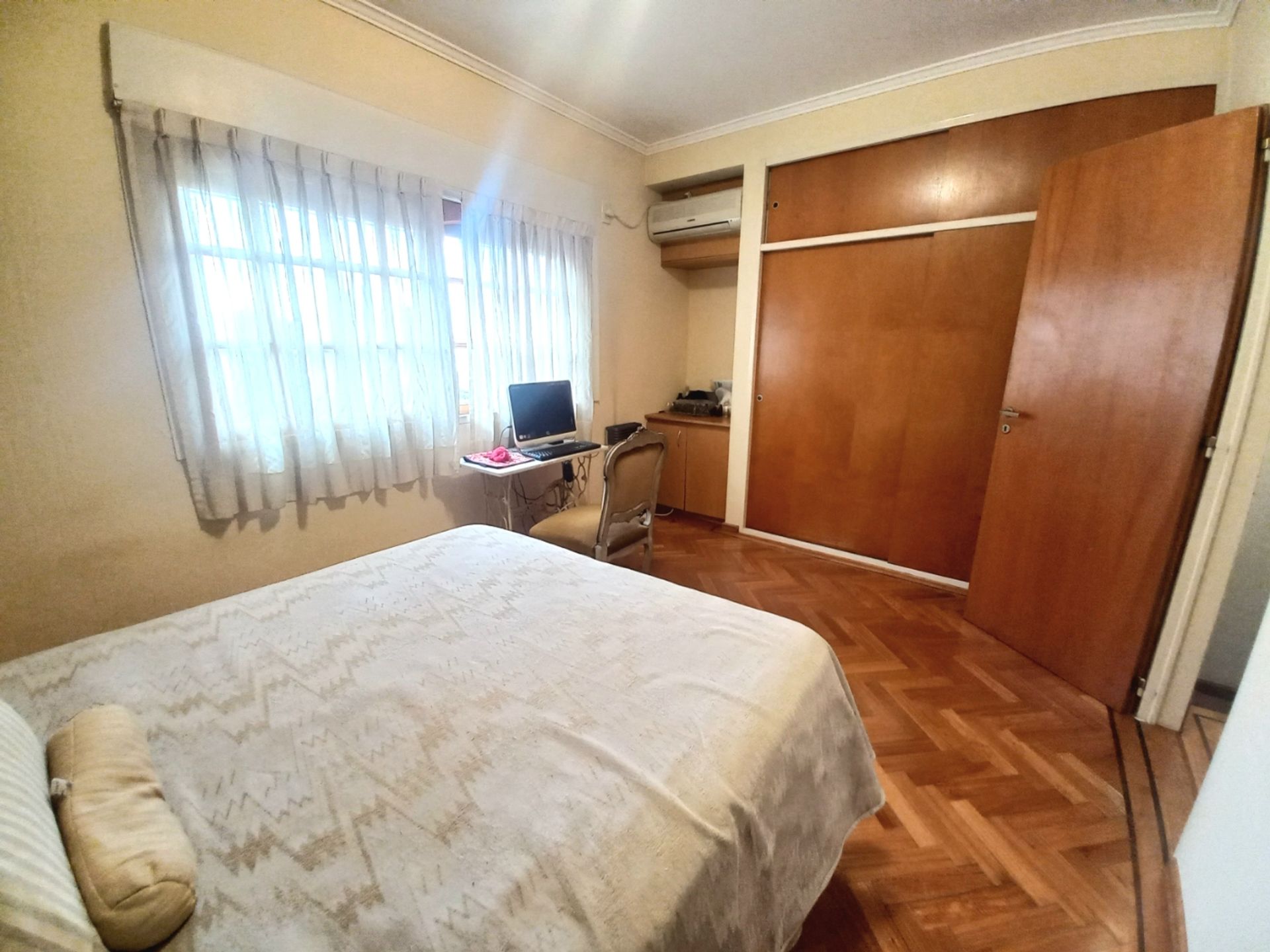 Venta Casa Triplex Olivos Zona Lasalle