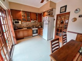 Triplex House for Sale – Olivos, Lasalle Zone