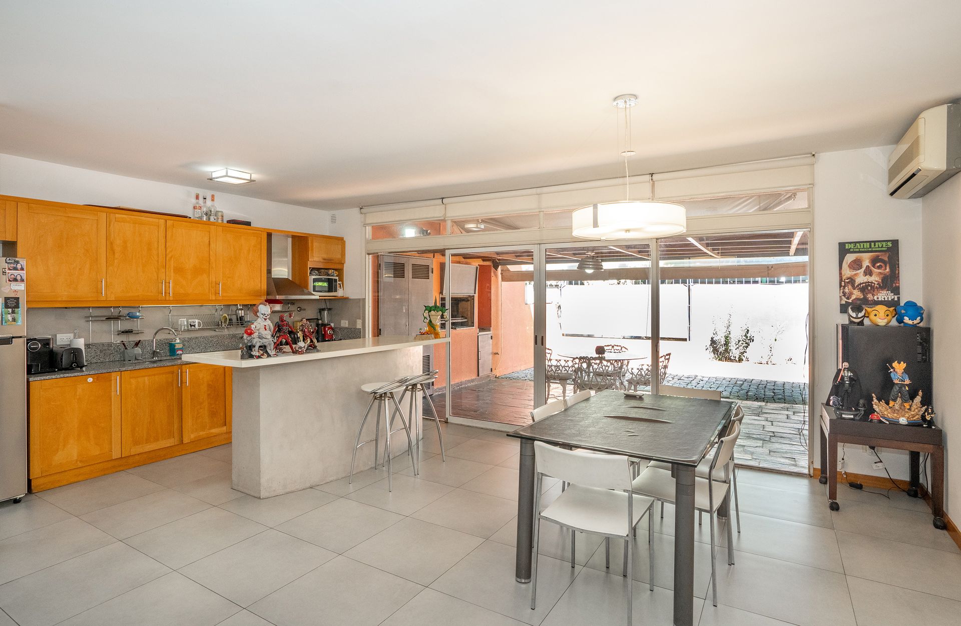 Apartment 4 rooms with patio, grill, and garage for sale in Olivos
