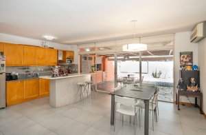 Apartment 4 rooms with patio, grill, and garage for sale in Olivos