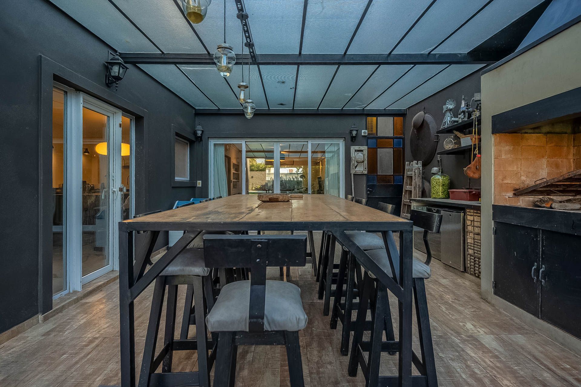 Casa 5 ambientes en venta San Isidro con pileta