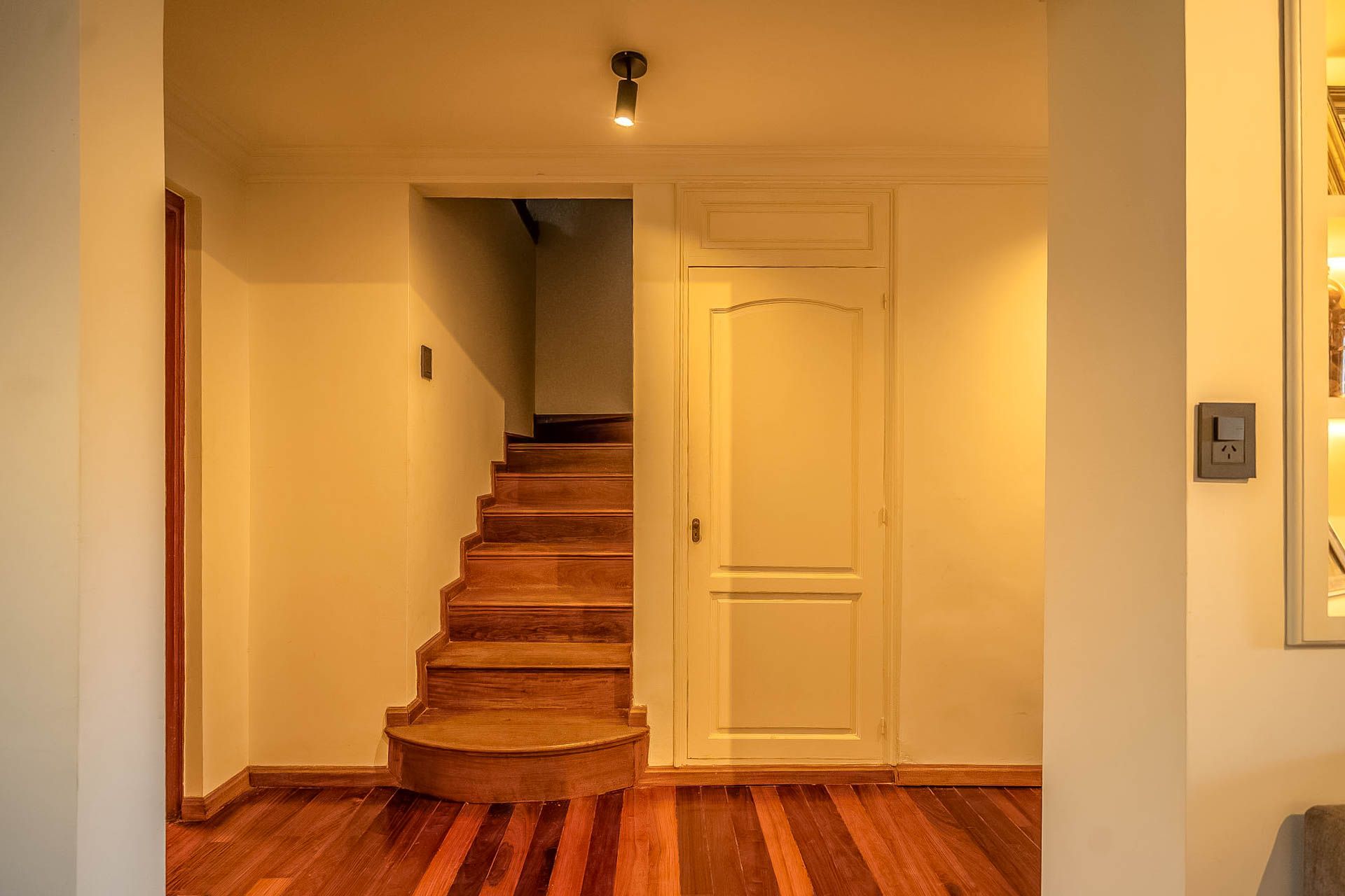 Casa 5 ambientes en venta San Isidro con pileta