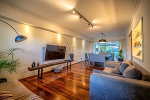 Casa 5 ambientes en venta San Isidro con pileta