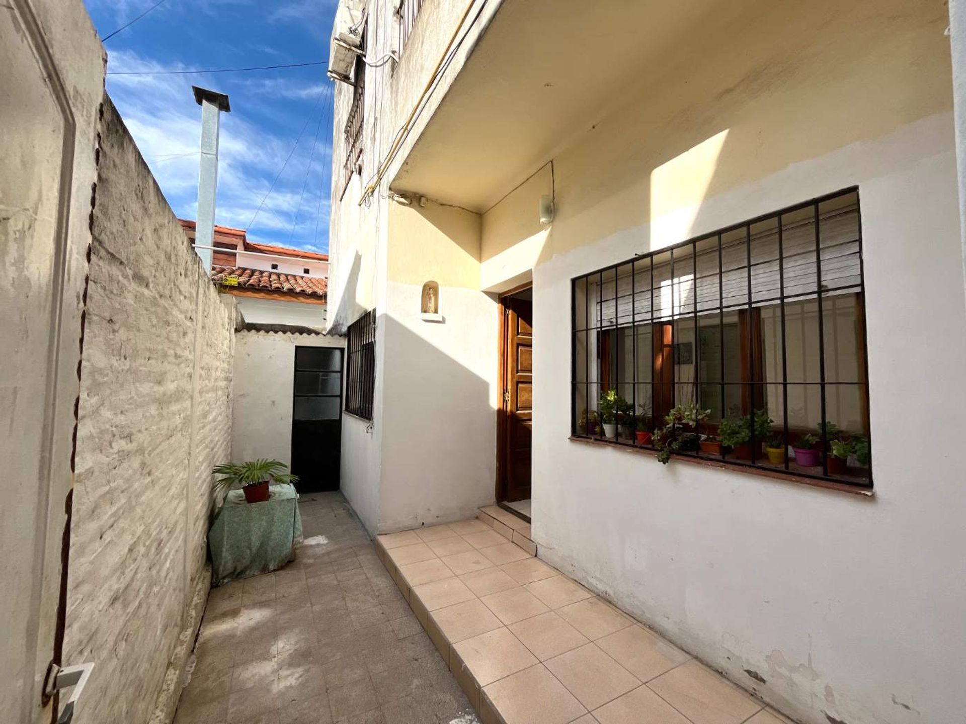 Venta PH 3 ambientes Olivos patio sin expensas