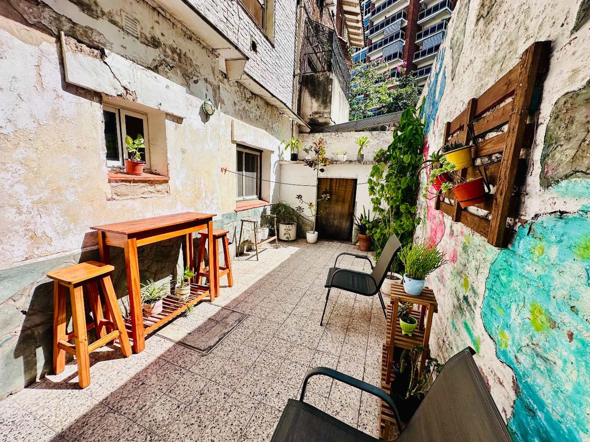PH Venta en Olivos sobre Av Libertador 4 amb PATIO