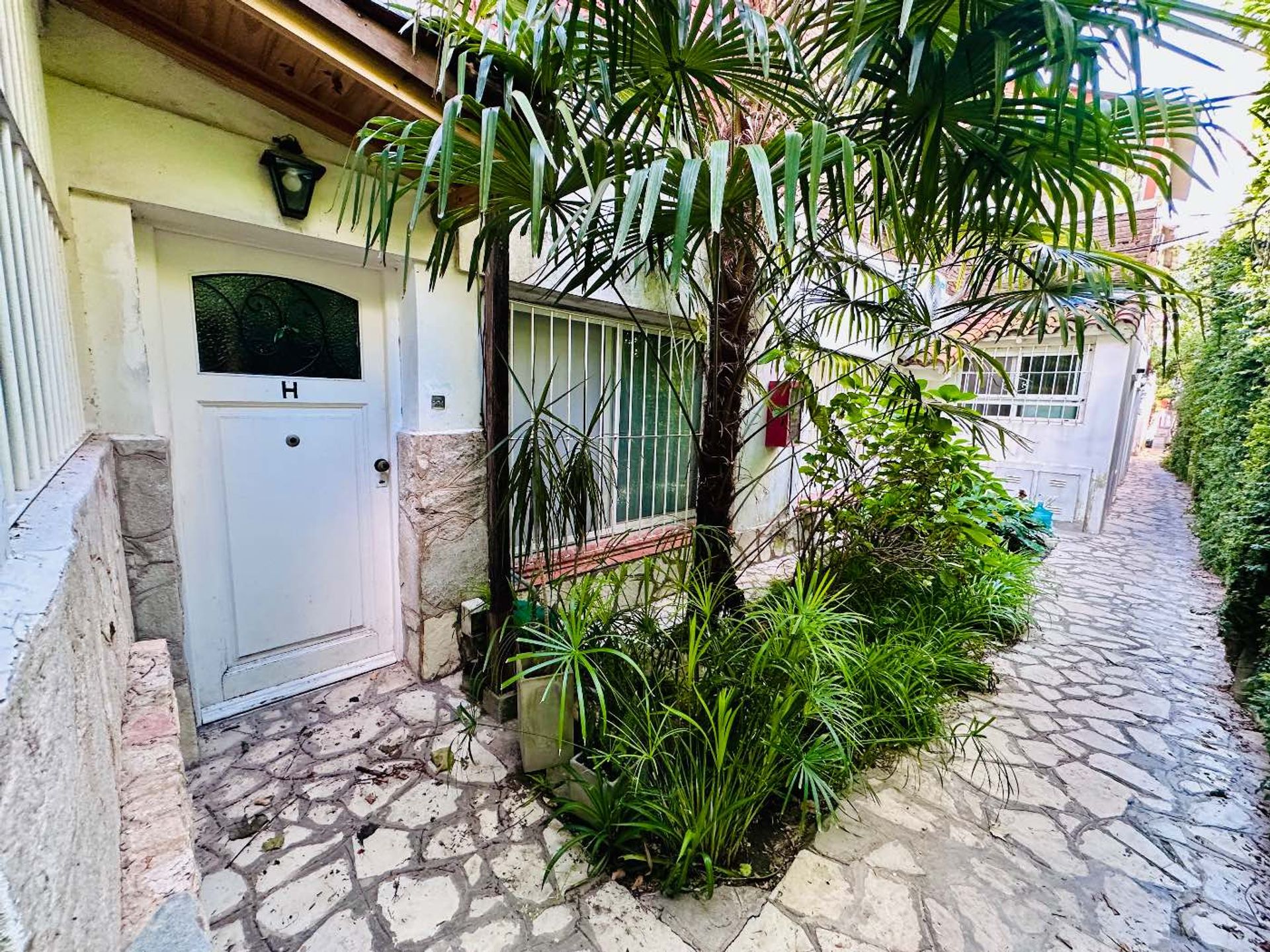 PH Venta en Olivos sobre Av Libertador 4 amb PATIO