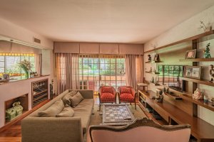 4-room house for sale – Punta Chica – garden, pool, barbecue